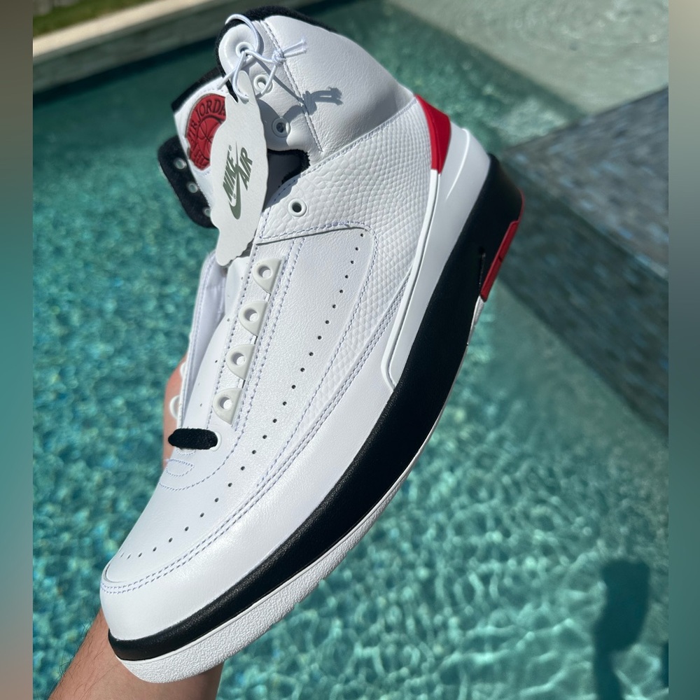 Air Jordan 2 Retro OG - Chicago